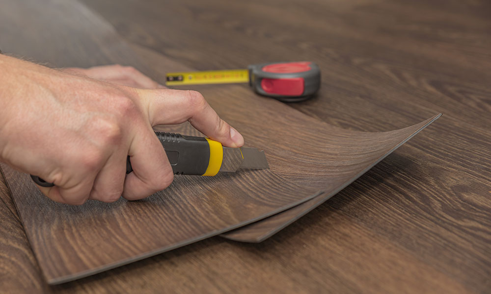 How to Cut Laminate Flooring with Precision